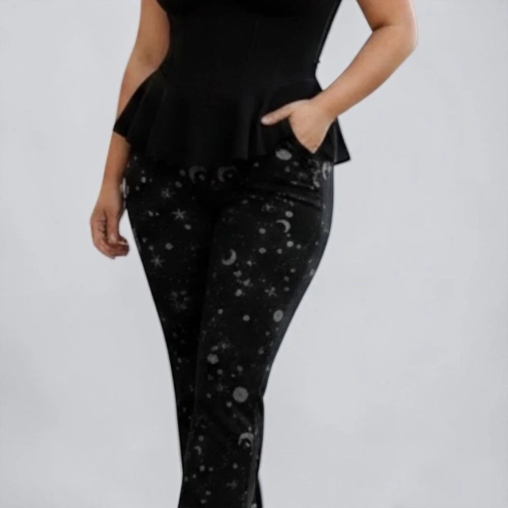TORRID Celestial Full Length Pocket Flare Leggings NWT Size 1X